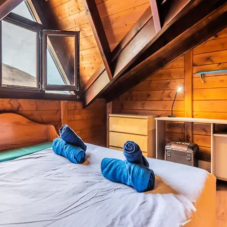 Apartman 4br Candelaria Wooden House -pool