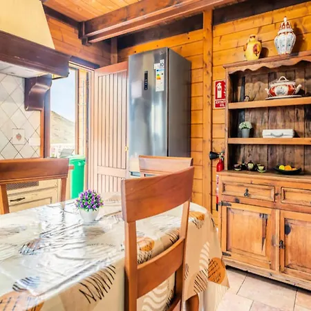 4br Candelaria Wooden House -pool شقة *