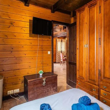 4br Candelaria Wooden House -pool Icoro